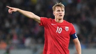 「苦しそうだった」「断裂していなければ…」アーセナルに試練…ウーデゴールが左足首負傷、ノルウェー代表ドクターは「MRI検査を受けるかも」