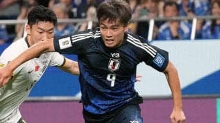 上田綺世のPK弾で先制！　狙い持ったバーレーンに苦戦も日本が1点リードで試合折り返す【2026W杯アジア最終予選】