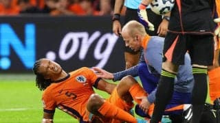 ドイツ戦で負傷交代のアケ、重傷で長期離脱か