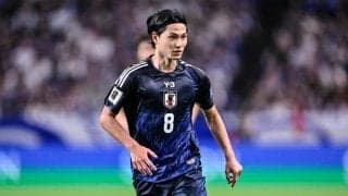 「さすがモナ王の帰還w」モナコ南野拓実のパラシュートでの“空からの帰国”画像に驚き＆ツッコミ続々！「飛んでてもイケメン！」「こんな絵画が欲しかった」などの声