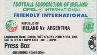 世界で最も便利なサッカー場はどこだ(1)サガン鳥栖「駅前スタジアム」VSバーゼル「駅プラットフォーム直結スタジアム」