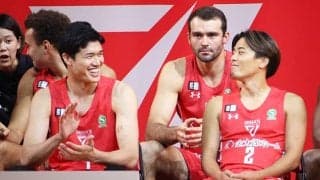 渡邊雄太の登場に新アリーナ歓声…富樫勇樹「優勝目指して」千葉J新体制お披露目