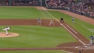 ウソだろ！？ 大谷翔平が「異常すぎる」 軽く当てただけ… 184キロ“弾丸ライナー”に球場騒然「バケモノか？」