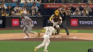 球場騒然… ダルビッシュが「神プレー」 “日本仕込み”の超絶美技… 天才的な好フィールディングが「上手すぎる」