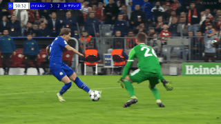 「DFのゴールじゃねぇ」日本人SBがCLデビュー戦でゴラッソ！「なんだその裏抜け」「鳥肌がたった」荻原拓也がGKの股を射抜いた瞬間にファン熱狂