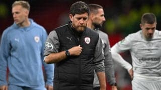 「今夜の選手はプレミアの一流選手どころか、バーンズリーのトップ選手の水準からも…」　ユナイテッド戦7失点大敗の英3部指揮官が自チームをバッサリ