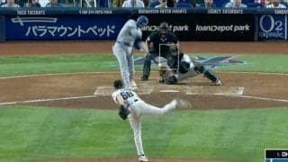 大谷翔平に「どんな打ち方？」 “謎のスイング”にドン引き… クソボールを叩いた豪快48号に「ゴルフかな」「天才」