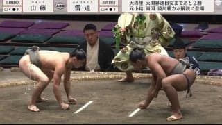 「側転した！」“細マッチョ”力士同士のアクロバティックな取組に騒然「身軽だな〜」「身体能力やべえ」「半端ない！」