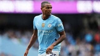 オアシスとのコラボユニは悪影響も？ シティDFアカンジがミス「ベルナルドだと思ってパスしてしまった」