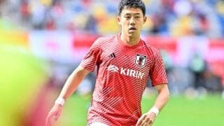 「vsキエーザはきちい」リバプールMF遠藤航の“1対1スプリント対決”2連敗での苦笑い映像が話題！「みんなはえぇ笑」「ワタの方が笑顔なんだよね」などの声