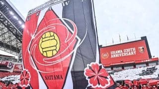 「デコめぐ可愛い」西が丘での“よしめぐ”の「前髪とんでるー！」状態の浦和ユニフォームショットに反響！「レッズユニ似合いすぎです！」「めっちゃ可愛いすぎ」の声