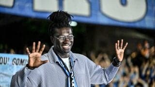 【川崎を退団する元フランス代表FWゴミスが山田新と神田奏真に残した期待(2)】「今回の私の決断にも繋がった」と話す神田奏真の成長。「奏真がいつか大事な場面で重要なゴールを決める」