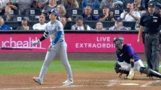 大谷翔平、特大54号で“確信バット投げ”がカッコ良すぎると話題に　立ち振る舞いが「メジャーリーガーのそれ」