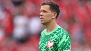 「誰も先発できる保証はない」フリック監督が先発の確約はないと明言、先発要求報道のシュチェスニーに「彼とは話した」