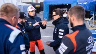 WRC初タイトル目前のティエリー・ヌービル「チーム内でのバトルは避けるべき」