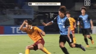 “疑惑の判定”に川崎ファン憤慨！「大誤審やんけ」「自分でコケてる…」同点ゴールが取り消された一部始終「ホームだけど中東の笛」「VAR機能してない」