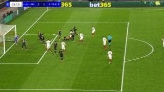 日本代表入りも？ チェイス・アンリ、CLで敵をなぎ倒す！ 圧巻フィジカル発揮→豪快シュートの一部始終にスタジアム騒然