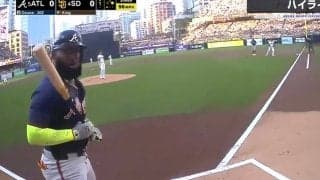 どこ見てんだよ！ 打者ブチキレの瞬間「逃げて！」 大谷翔平のライバル・オズナのド迫力映像が「怖すぎる」