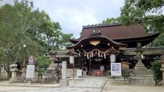 「白い稲妻」と呼ばれたGI馬との関わりも 京都にある馬の神社を訪ねてみると…