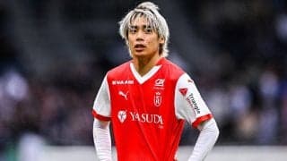 「心臓止まるかと思った」「純也しか勝たん」伊東純也が久々のオフショット公開で話題に！ プロカメラマンの写真に「えぐすぎー！」「カッコよすぎる」