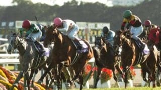 大外18番枠から勝った15年二冠牝馬が1位 秋華賞の勝ち時計ランキング