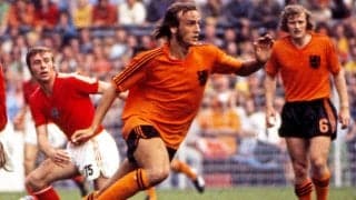 オランダのレジェンドがアルジェリアで急逝…クライフらとプレーしたニースケンス氏が73歳で帰らぬ人に