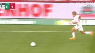 止められない… 堂安律、約40メートル独走！“爆速ドリブル”が「ヤバすぎる」 相手選手をかわして一気に急加速する瞬間