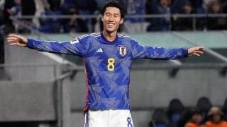 両WBの揺さぶりから鎌田大地が先制点！　GK鈴木彩艶も圧巻セーブの日本が1点リードで前半終える【2026W杯アジア最終予選】