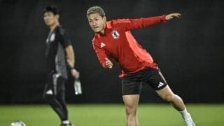 「大然のオシャレイケメン進化に驚きです！」前田大然がサウジアラビアで見せた「金髪×黒コーデ私服姿」が大反響！「髪生えた大然バチイケやな」の声