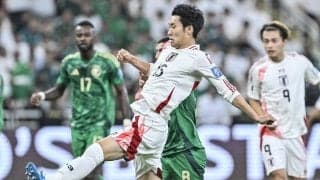 鎌田大地がサウジアラビアの6万人大観衆の“超アウェイ”のスタジアムに「ヨーロッパのトップクラブでも味わえないような雰囲気でできた」……「暑さプラス人の熱気とがこもっている感じ」