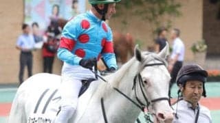 メイケイエールのいとこで白毛の良血馬 ルーキー鞍上に初戦最下位からの立て直し図る