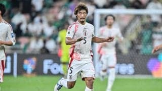 「神対応すぎだろ」「これは、嬉しい」日本代表MF守田英正がサウジアラビア戦後に急遽駆け寄って実施した「ファンサービス」が神対応と大絶賛！ 圧巻の敵地で“男気行動”見せた