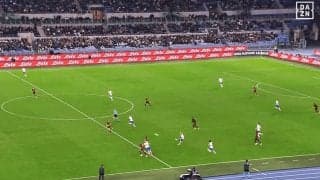 “奇跡のサイドチェンジ”が美しすぎる！「ディマルコやばすぎ」「背筋ゾクっとした…」ダイレクトボレーで40mを通した瞬間にファン震撼