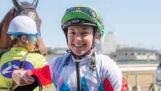 M.ミシェル「ほねはだいじょうぶでした！」…11日川崎で落馬