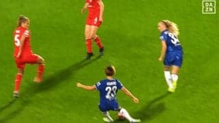 「魔法だ！」なでしこジャパンMFのスーパーゴールが欧州で話題沸騰！ 女子CLで36m鮮烈弾を叩き込んだ瞬間「最優秀得点が早くも決定」「パーマーみたい」