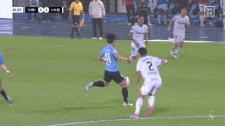 「エロい！」「おされ〜」家長昭博、神業トラップ→スルーパスが話題「うまいんじゃ！」「はよ帰ってこんかい笑」G大阪ファンも感嘆