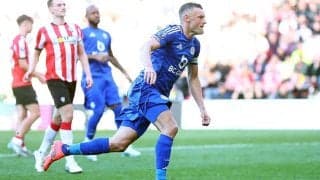 初勝利遠いセインツがレスターに土壇場被弾で大逆転負け…菅原由勢は後半序盤に負傷交代【プレミアリーグ】