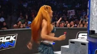 「ワンピースのナミみたい」「めっちゃ可愛い」話題の女子レスラー、美ボディ＆セクシーなリング衣装にファン騒然