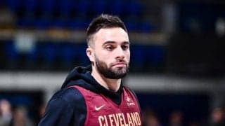 キャバリアーズで先発を務めるマックス・ストゥルースが右足首捻挫で最低6週間の離脱