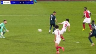 南野拓実、“歴史的”ワンタッチゴール！ 華麗な崩しから日本人ＣＬ最多得点に並んだ瞬間「あそこに入り込むのがタキです」「冷静でえぐい」