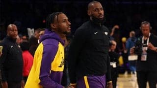 NBA開幕戦で史上初の親子共演…レイカーズがレブロン＆ブロニーを同時投入