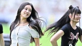 「ぜーーんぶ可愛い」「良い女すぎるぅぅ」登録者数70万人の超人気ガールズグループ『ME:I』の代表前の「パフォーマンス写真」が大絶賛！「きれい」「天使かな？」とファン歓喜