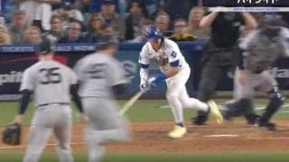 一塁どこいるんだよ！ ド軍“お祭り男”キケがまさかのプレー「なかなか見ない」 完璧すぎる“超絶バント”に「よく決めたな」