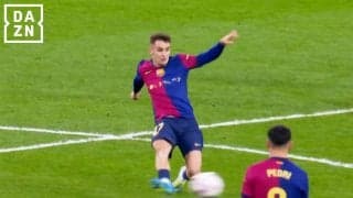 えっ、そこ通すの！？ バルサ逸材MF、“神スルーパス”が脚光「カサドやばすぎる」「よく縦に刺した」マドリード守備陣を粉砕した瞬間