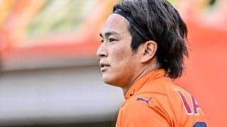 【J2清水が悲願のJ1復帰。今季初めての昇格を決めた舞台裏(2)】正念場でチームを団結させたキャプテンの一発退場……矢島慎也「このチームにとって必要だったんじゃないか」