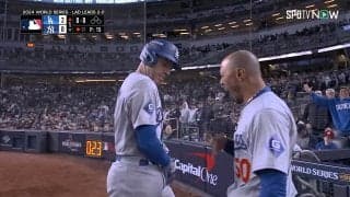 フリーマン、3戦連続弾に「イエス！」 ベッツも雄叫び、大谷翔平は左腕を庇いながら…中継が捉えたMVPトリオ“それぞれの執念”