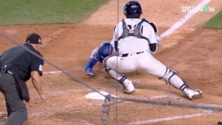 何としてもショウヘイの前に…ドジャース、魂のスクイズ敢行！ 「際どい」判定に不満も「このブロックはいいの？」