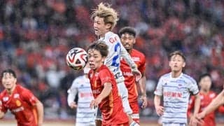 「表彰式の涙見てぐっときましたね…」ルヴァン決勝で敗れた新潟、「美しい悔やし号泣」を試合後のピッチで流したFWの姿にもらい泣きの声続々……「ほんとに刺さる」「貰い泣きした」の声