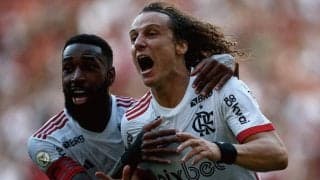 「まだまだやってんな(笑)」37歳ダビド・ルイスが意表を突いた直接FKで決勝点...8試合ぶりの出場機会でファンを魅せた千両役者