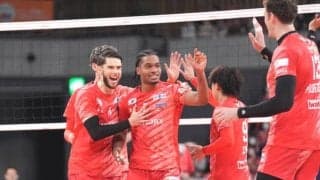 【バレー】サントリーがストレート勝ちで5割復帰・高橋藍はメディカルスタッフの助言で試合欠場 SV男子